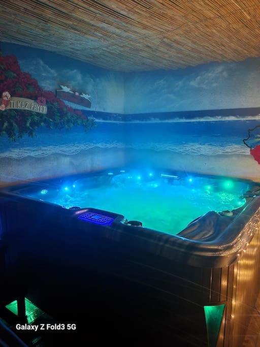 Studio Avec Terrasse Et Jacuzzi Valbonne Zewnętrze zdjęcie